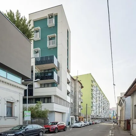 18 - New Building & Parking * Bukareszt