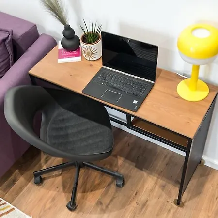 18 - New Building & Parking Apartament Bukareszt