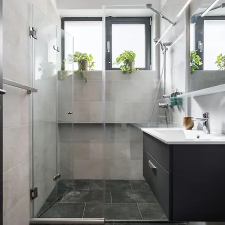 18 - New Building & Parking Apartament *