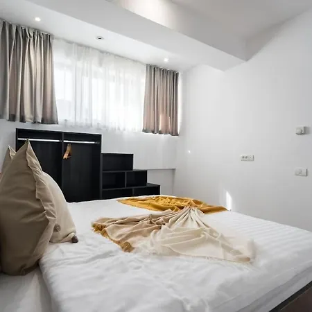 Apartament 18 - New Building & Parking