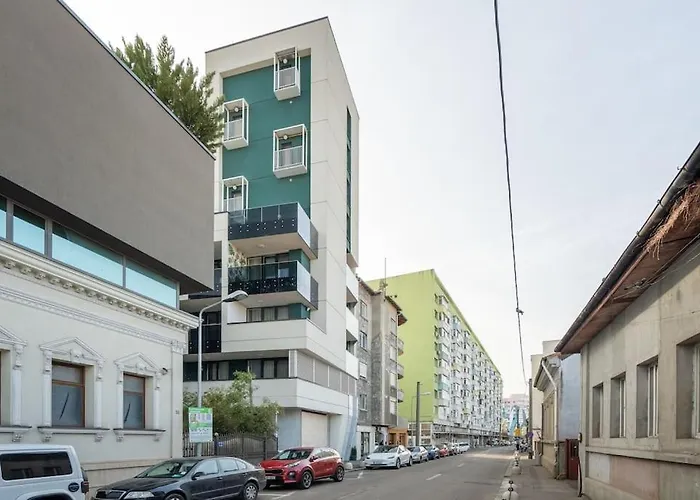 18 - New Building & Parking * Bucarest