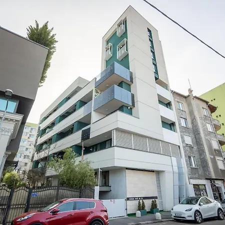 18 - New Building & Parking Βουκουρέστι