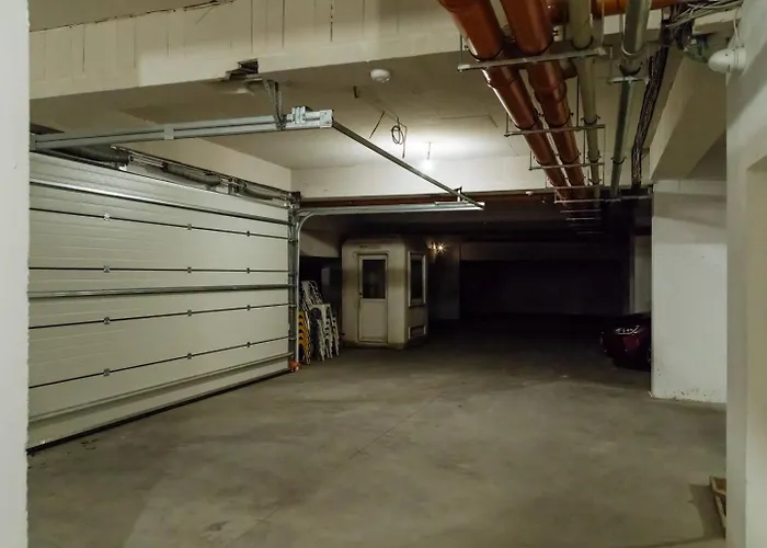 18 - New Building & Parking Βουκουρέστι